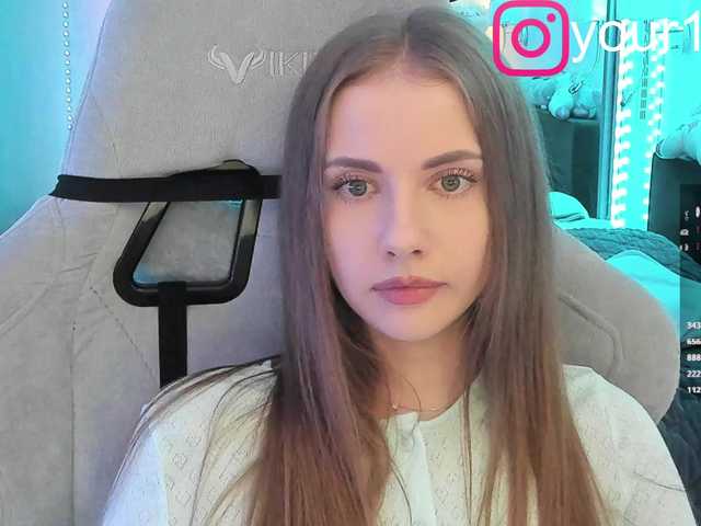 Sex chat gratuit in direct cu -VikkiL0vesCheese- pe BongaCams