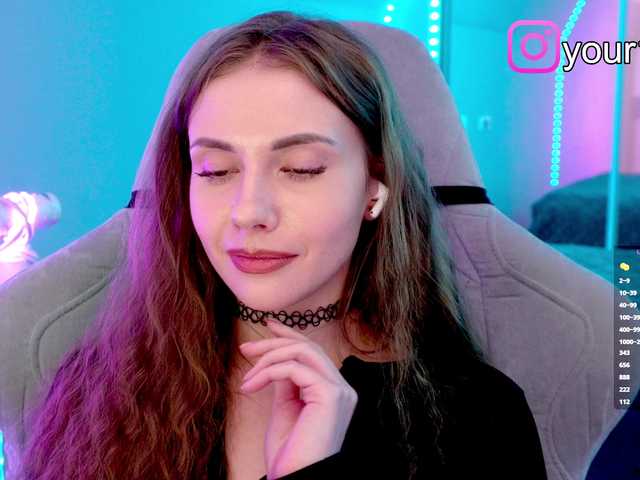 VikkiExtraCheese webcam