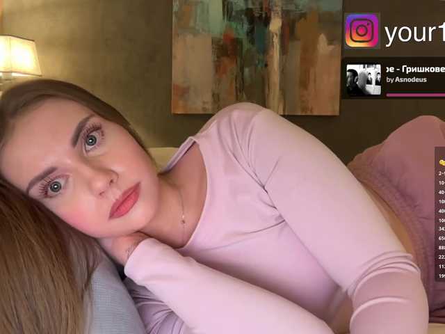 -VikkiL0vesCheese-'s BongaCams show and profile