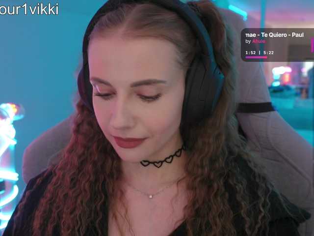 -VikkiL0vesCheese-'s BongaCams show and profile