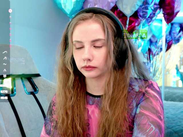 VikkiExtraCheese