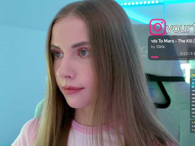 -VikkiL0vesCheese-'s BongaCams show and profile