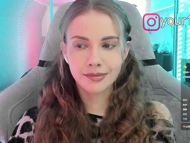 -VikkiL0vesCheese-'s BongaCams show and profile