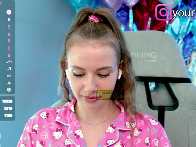 VikkiExtraCheese