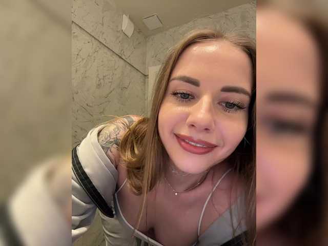 VikkiExtraCheese
