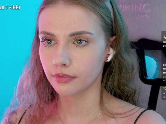 -VikkiL0vesCheese-'s BongaCams show and profile