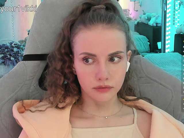 -VikkiL0vesCheese-'s BongaCams show and profile