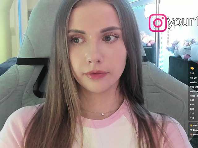 -VikkiL0vesCheese-'s BongaCams show and profile