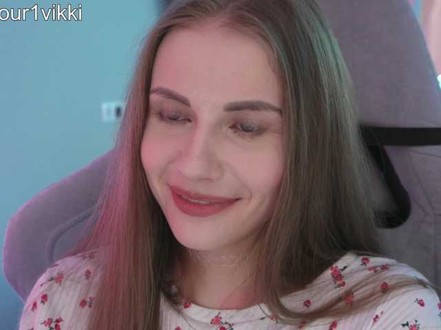 -VikkiL0vesCheese- live cam