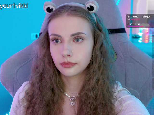 -VikkiL0vesCheese-'s BongaCams show and profile