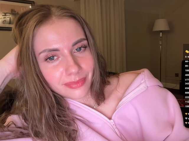 -VikkiL0vesCheese-'s BongaCams show and profile