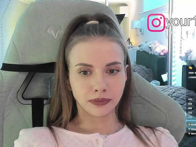 -VikkiL0vesCheese-'s BongaCams show and profile