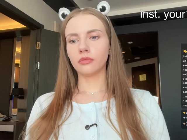 -VikkiL0vesCheese-'s BongaCams show and profile