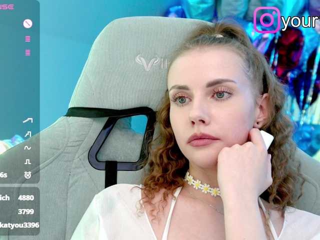 VikkiExtraCheese