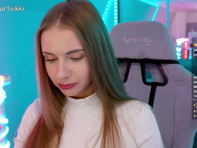 -VikkiL0vesCheese-'s BongaCams show and profile