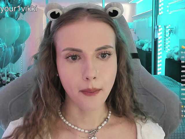 -VikkiL0vesCheese-'s BongaCams show and profile