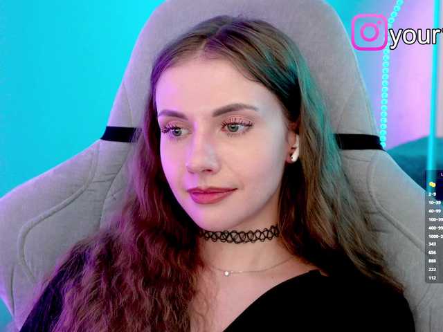 VikkiExtraCheese webcam