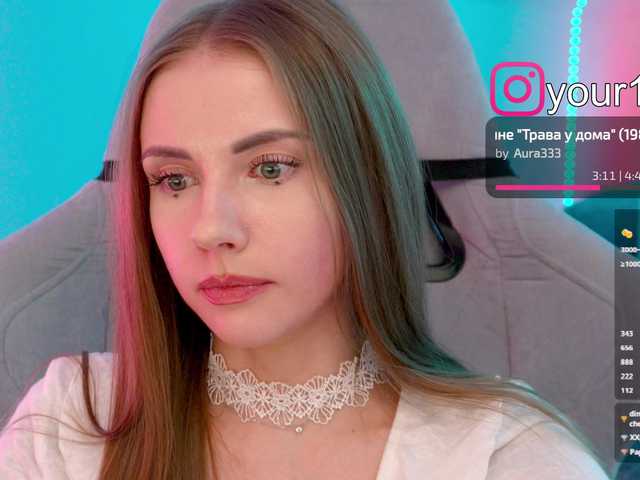 -VikkiL0vesCheese-'s BongaCams show and profile