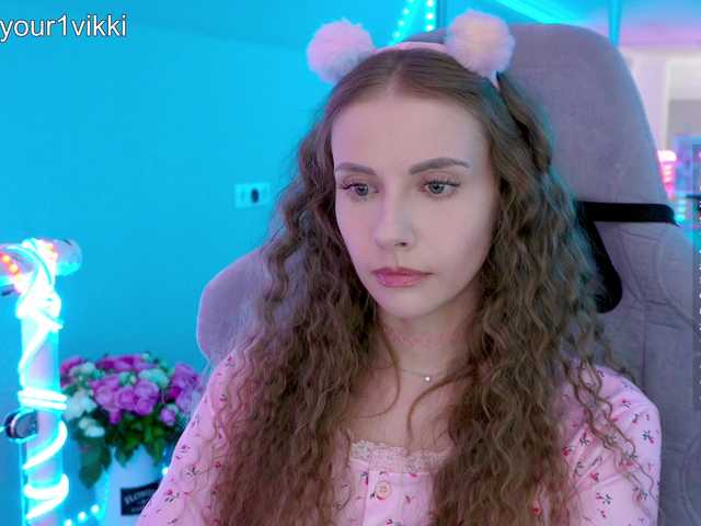 -VikkiL0vesCheese-'s BongaCams show and profile
