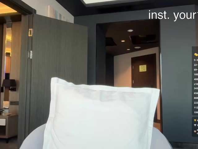 -VikkiL0vesCheese-'s BongaCams show and profile