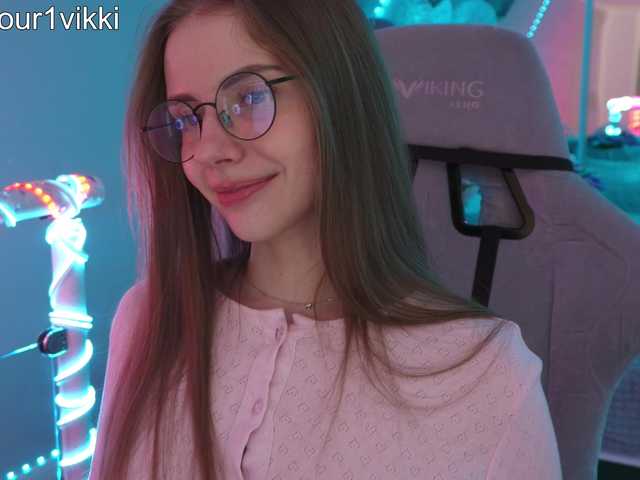 -VikkiL0vesCheese-'s BongaCams show and profile