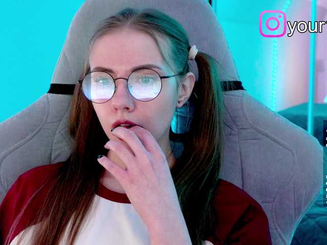 Naked -VikkiL0vesCheese- from BongaCams -VikkiL0vesCheese- from BongaCams