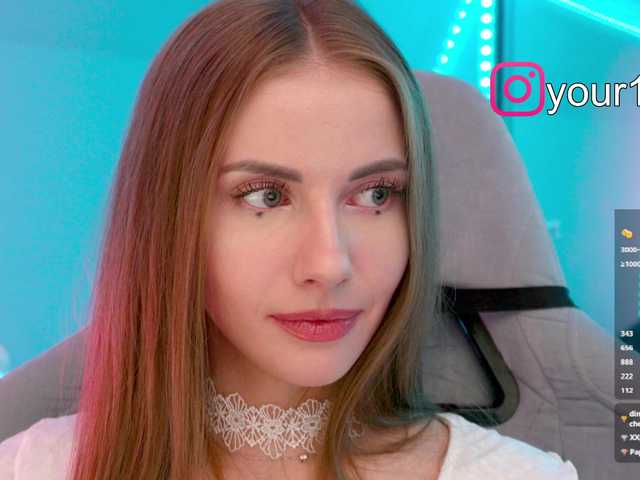 -VikkiL0vesCheese-'s BongaCams show and profile