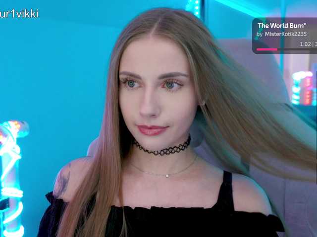 -VikkiL0vesCheese- from BongaCams
