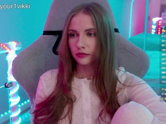 модель -VikkiL0vesCheese-