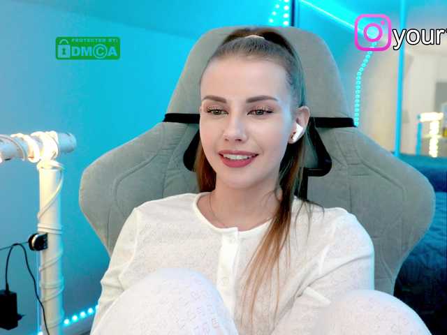 VikkiExtraCheese