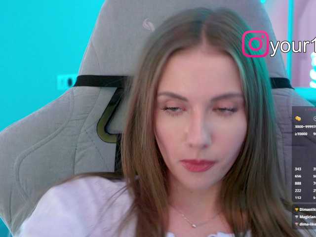 -VikkiL0vesCheese-'s BongaCams show and profile