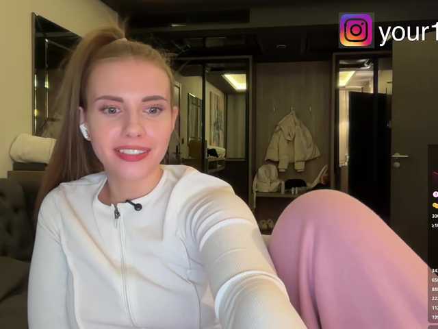 -VikkiL0vesCheese- from BongaCams