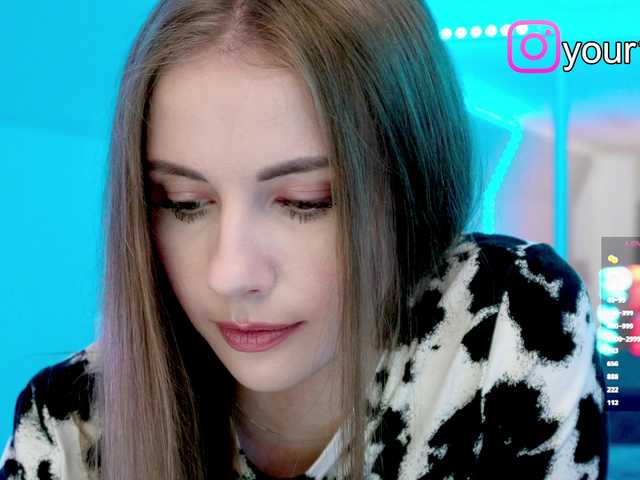 -VikkiL0vesCheese- from BongaCams is Freechat