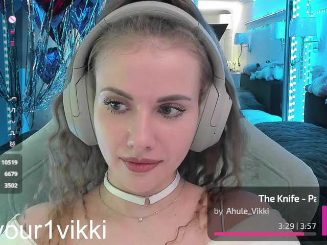 VikkiExtraCheese