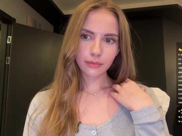 -VikkiL0vesCheese-'s BongaCams show and profile