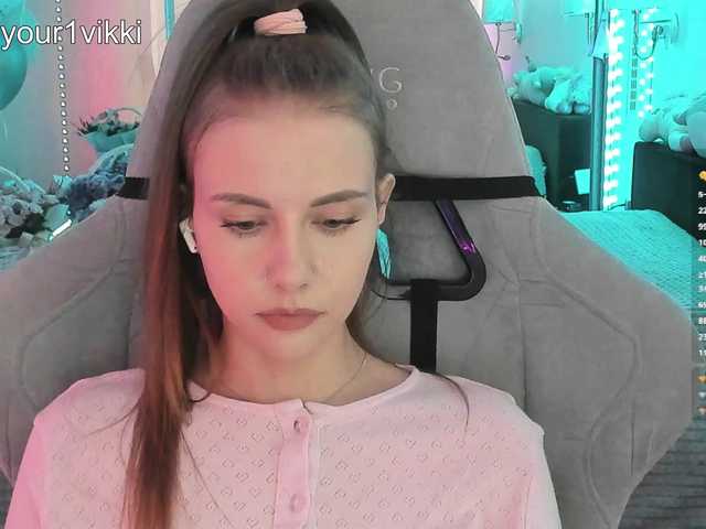 -VikkiL0vesCheese-'s BongaCams profile