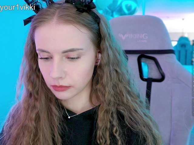 -VikkiL0vesCheese-'s BongaCams show and profile