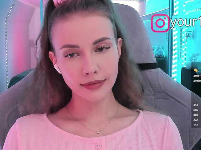 -VikkiL0vesCheese-'s BongaCams show and profile