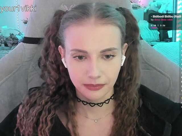 -VikkiL0vesCheese-'s BongaCams profile