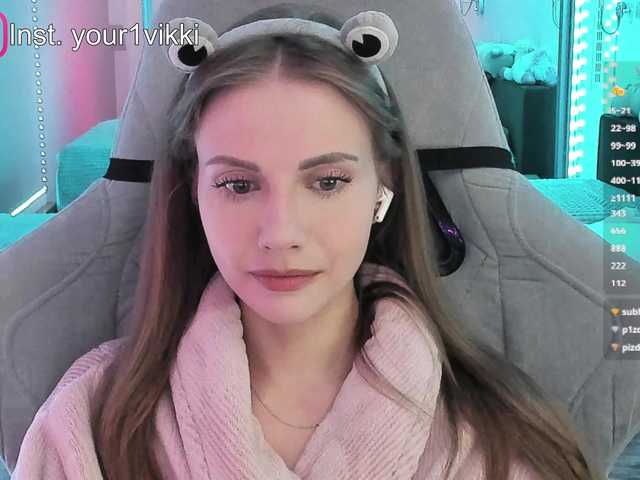 -VikkiL0vesCheese-'s BongaCams show and profile