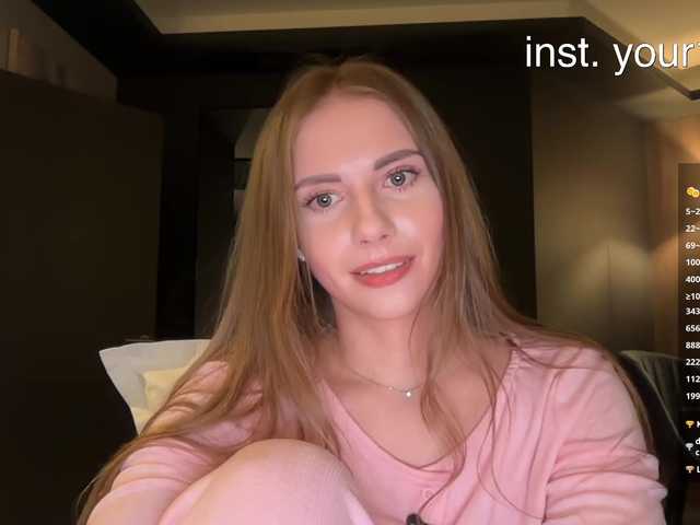 -VikkiL0vesCheese-'s BongaCams show and profile