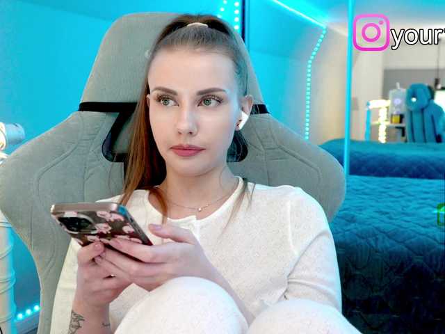 VikkiExtraCheese