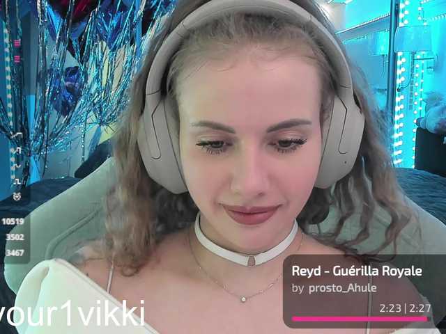 VikkiExtraCheese