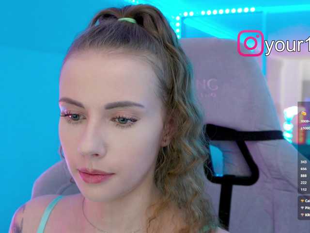 -VikkiL0vesCheese-'s BongaCams show and profile