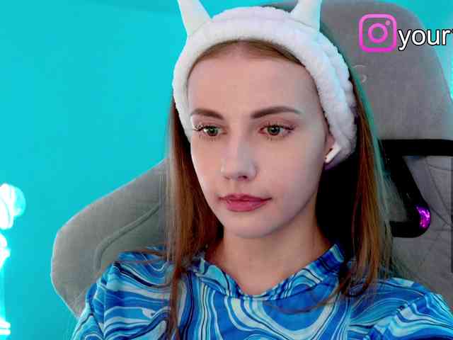 VikkiExtraCheese webcam