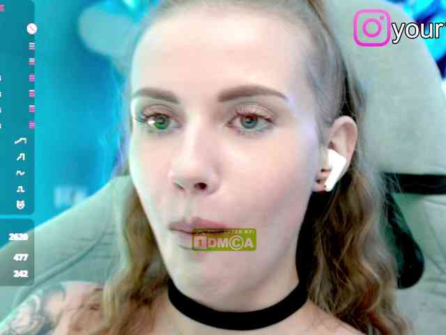 VikkiExtraCheese webcam