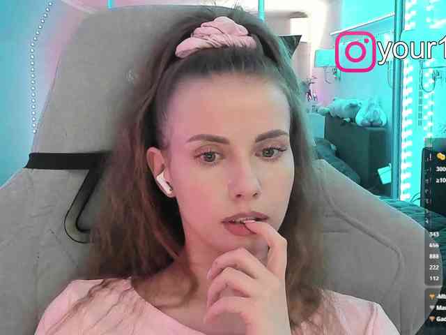 VikkiExtraCheese webcam