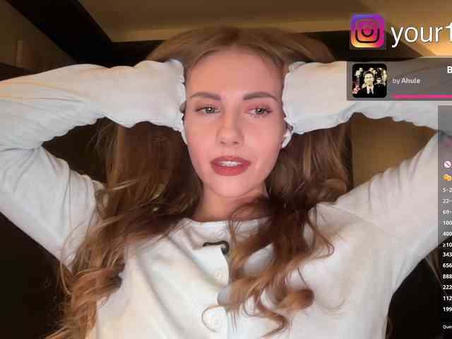 VikkiExtraCheese webcam