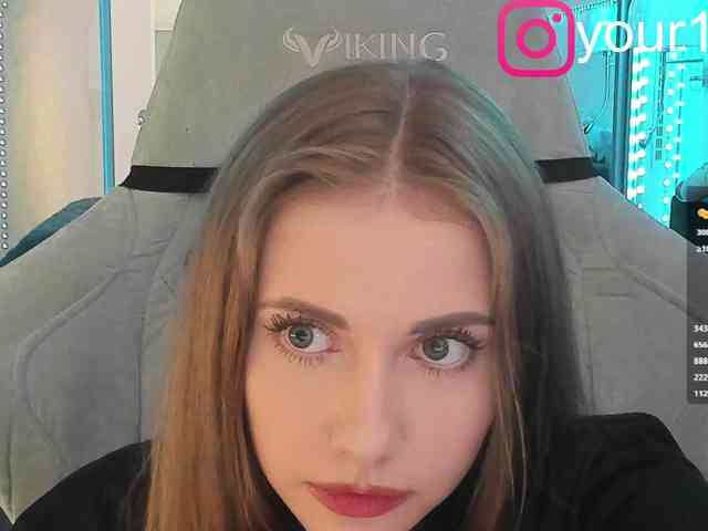 VikkiExtraCheese webcam