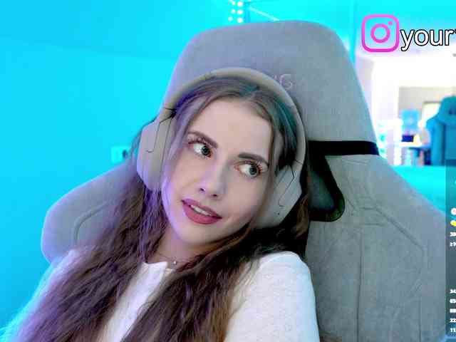 VikkiExtraCheese webcam
